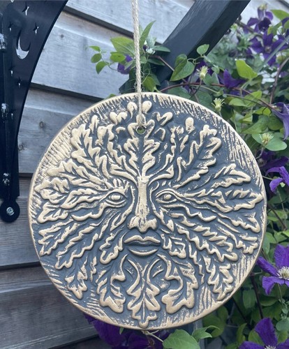 Green man terracotta hanging - green,