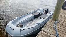 Whaly boat model 455R