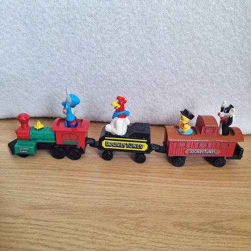Looney tunes die - looney, vintage