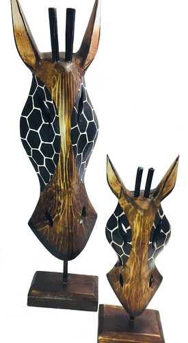 Giraffe side mask plinth - side,