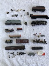 N Gauge American Engine / Wagon Joblot For Spares Only