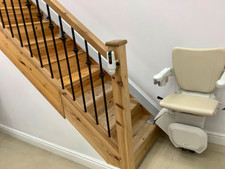 FREE SCOOTER SERVICE!  FREE FIRST YEAR SERVICE! Handicare 1100 Stair lift