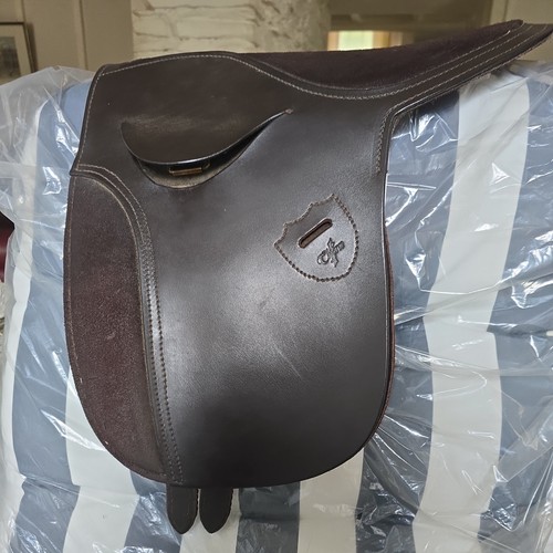 Thorn pony saddle