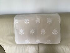 Extra Large Beige & White Scatter Textured Cushion Cover 22in x 22in BNWOT