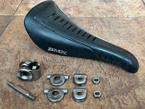 Black 1980s mongoose vented - 1980s, m1