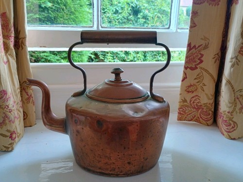 Old oval copper kettle - old,