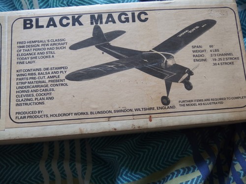 Vintage black magic radio - black,