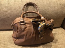 Ladies handbags used