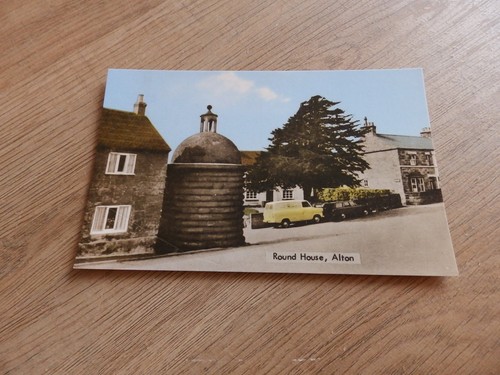 Colour postcard round house - postcard,