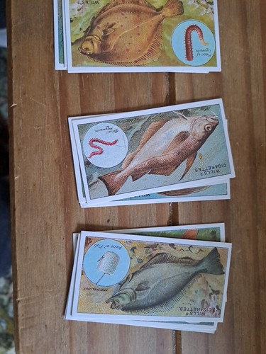 Cigarette cards - cigarette,