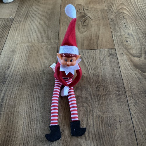 Elves behaving badly - elves,
