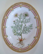 ROYAL COPENHAGEN FLORA DANICA Oval Platter #3516 Plate 25.5x20.5cm 1st W. PLATTER