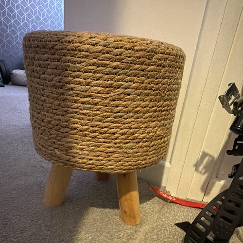 Next beige round - beige,