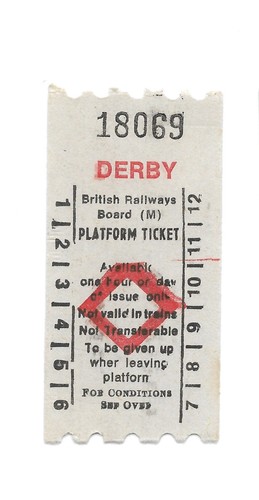 Derby roll type - derby, red