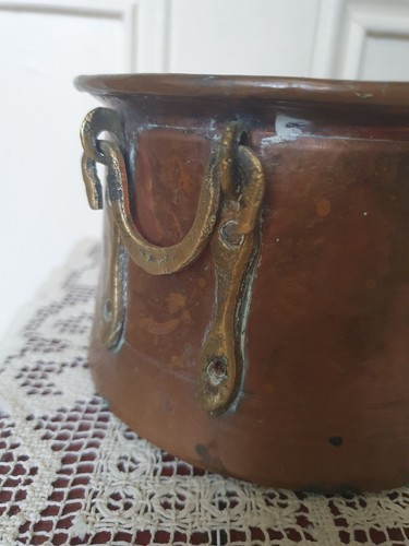 Antique copper metal cachepot - metal,