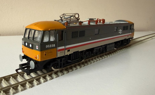 Hornby r360 class 2 - hornby, 86/2
