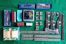 COLLECTION OF HORNBY DUBLO TRACK ROLLING STOCK LEVEL CROSSING CONTROLLER etc