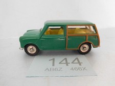 Atlas Edition Dinky Toys 197 Morris Mini Traveller  (144)