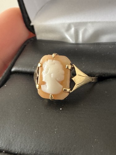 9ct gold cameo ring - 9ct,