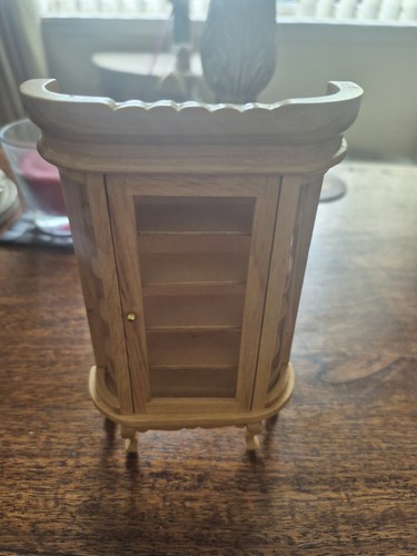 Dolls house display - dolls,