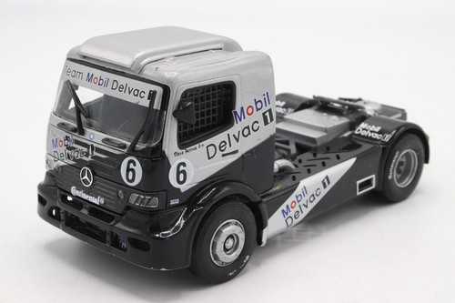 Corgi mercedes benz - ,