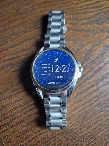 Michael kors womans smartwatch - kors,