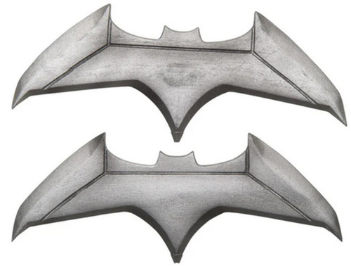 Batman batarangs official - batman,