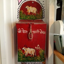 VINTAGE INDIAN TEMPLE MONEY