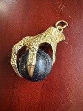 9ct Gold Eagle Claw With