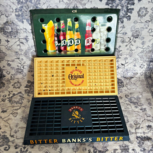 Vintage pub drink - drip, trays
