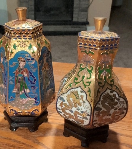 Two beautiful chinese - two,