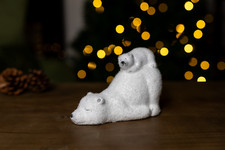 Christmas Polar Bear Ornament Decoration Figure Mum Cubs Family Xmas Home Decor