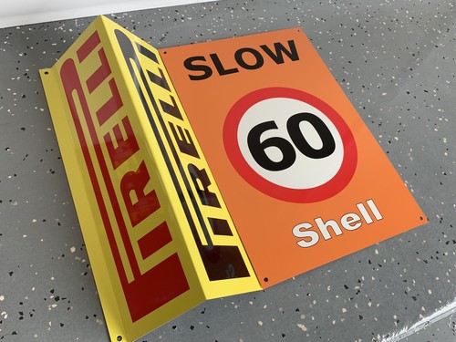 Formula one pit - pit, stop