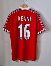 Keane 16 Manchester United