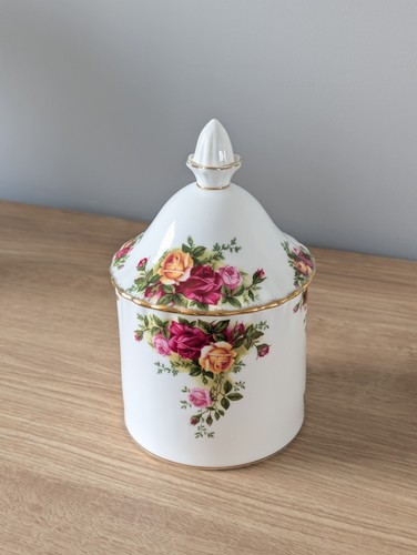 Royal albert old - old, roses