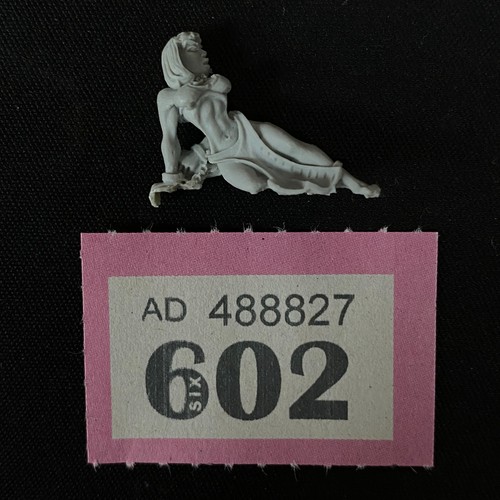 Drukhari slave girl resin - resin, dark