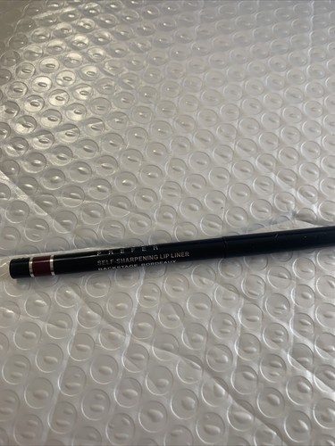 Models prefer lip liner - lip, pencil