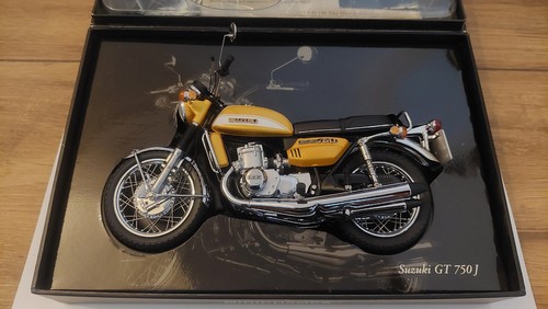 Minichamps suzuki gt - ,