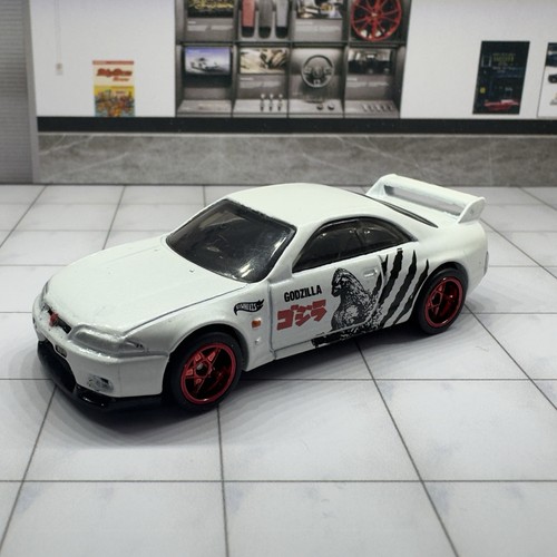 Hot wheels nissan skyline r - hot, gt-r