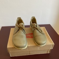 Clarks Ashton Leather Olive Green Originals Wallabees