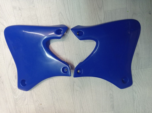 Plastic tank spoiler fairing