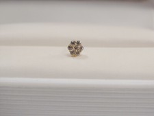 14K SOLID YELLOW GOLD FLOWER