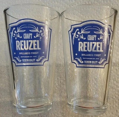 Beer glasses pint - glasses, of