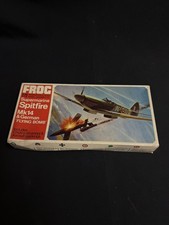 FROG MODELS. F194SPITFIRE MK 14 AND FLYING BOMB  1:72  SCALE. Kit not complete 
