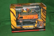 CORGI VANGUARDS MORRIS J2 VAN