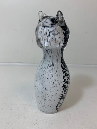 Wedgwood cat paperweight - cat,
