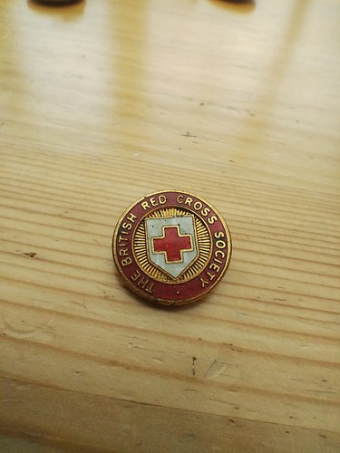 Vintage british red cross - red,