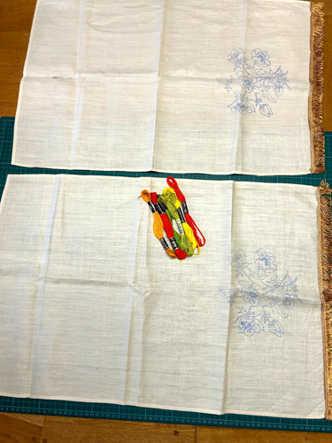 Clearance vintage linen - x,