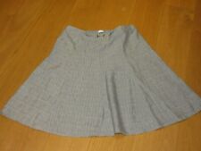 Ladies Damart grey textured pull on full skirt, size 20