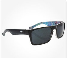 ARNETTE - SPECIALIST